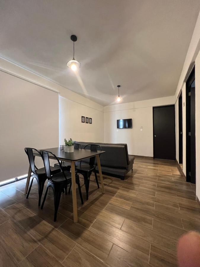Hotel Tia Flora Леон Екстериор снимка