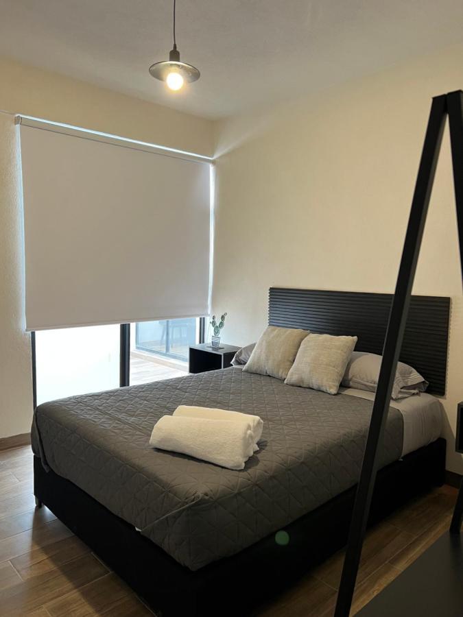 Hotel Tia Flora Леон Екстериор снимка